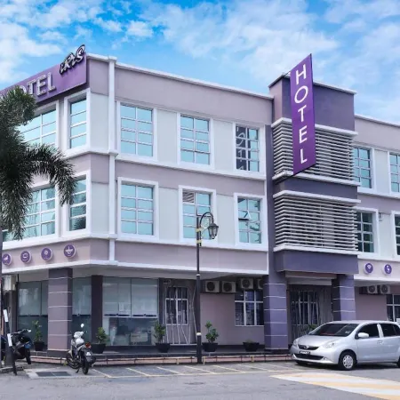 Iris Hotel