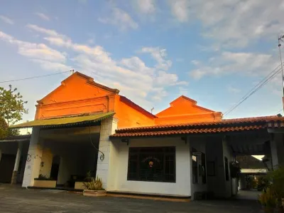 Hotel Tentrem Syariah Hotel dekat Bee Jay Indra Loka