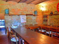 Agriturismo in Tuscany with Pool and Wine Tasting - Wifi