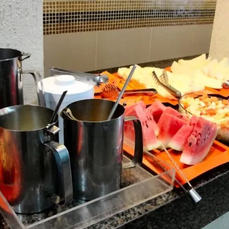 Hotel Uzi Praia