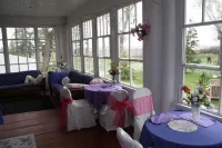 Wakamow Heights Bed and Breakfast Hotels in Moose Jaw