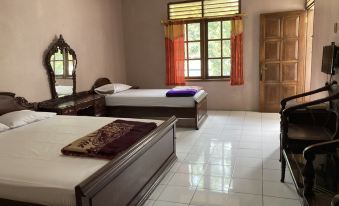 Hotel Garuda Near Alun Alun Banjarnegara Mitra RedDoorz