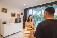 The Coast Motel Hotels in Yeppoon