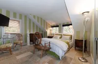 Contemporary Home B&B - Bed and Breakfasts