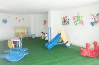 아로라 호텔 - 4성급