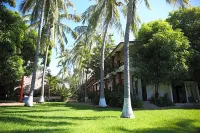 Hotel Albatros Отели рядом с достопримечательностью «Océano Pacífico»