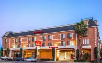 Holiday Inn Express & Suites Chatsworth Hotels in Chatsworth