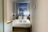 Citiez Hotel Amsterdam Hotels in Lijnden