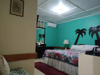 Entire 6-Bedroom Villa Free Parking with Fast Wifi Hotels near Puerto Seco Beach Park Main Entrance