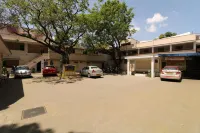 Sibi Lodge - موقف سيارات