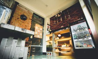 Dream Corner Tainan Hostel