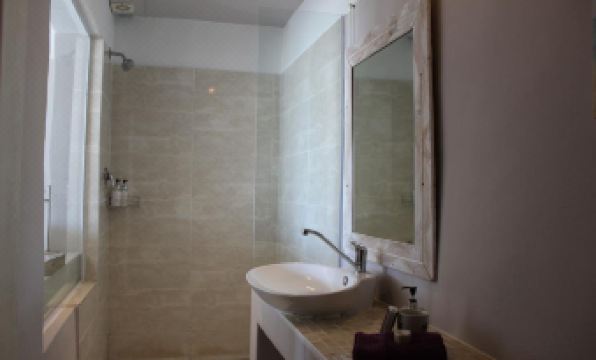 Absolute Beach Accommodation - Housity
