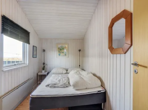 "Gisa" -  from the Sea