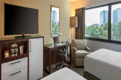DoubleTree by Hilton Hotel Chicago - Schaumburg Các khách sạn gần Spring Valley