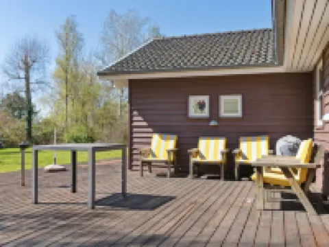 "Lauren" - 200m to the Fjord Hotels in Holbaek