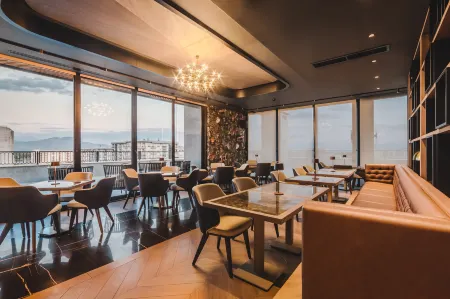 Signum Hotel Отели рядом с достопримечательностью «Собор Воскресения Христова»