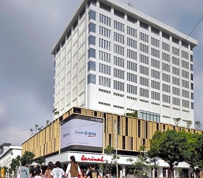 2. 주노 호텔 자카..