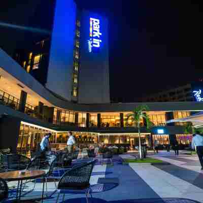 Radisson Blu Okoume Palace Hotel Hotel Exterior