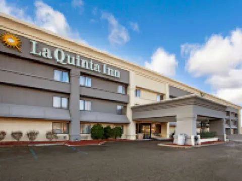 La Quinta Inn by Wyndham Detroit Canton Hotels in Canton