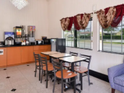 อเมริกาส์เบสต์แวลลูอินน์ อาซูซา แพซาดีนา โรงแรมในอาซูซ่า