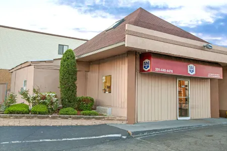 南哈肯薩克騎士酒店