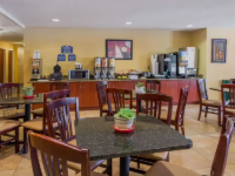 Microtel Inn & Suites by Wyndham Hillsborough Hotels in Orange County