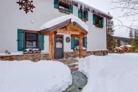 Heated Indoor Spa and Mountain Views - Stunning Rustic-Luxe Sanctuary