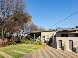 Glen Maine Guest House & Self-Catering, Menlyn, Lynnwood Glen