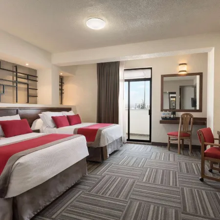 Ramada Plaza by Wyndham Leon