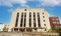 Daisy Hotel Changwon Hotell i Masanhoewon-gu