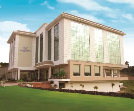 Legend Sarovar Portico