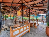 Amerta Cafe & Resort Hotels in Babakan Madang
