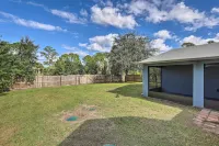 Charming Palm Bay Retreat w/ Spacious Yard! - parking