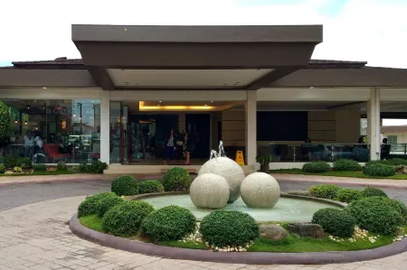 Cozy Place at Bamboo Bay Cebu Отели рядом с достопримечательностью «Себу Докторс Юниверсити»