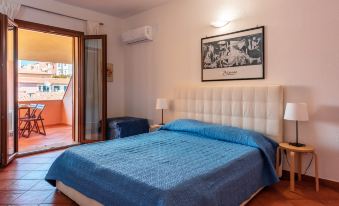 Relaxing Cristal Blu Studio Sleeps 3 Num1488