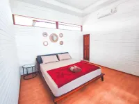 Derawan Fisheries Cottage Hotel dekat Pulau Panjang