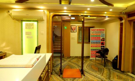 Hotel Pink City - Housity