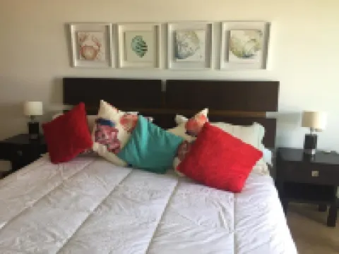 Casa en la Playa con Piscina Privada Hôtels à : 