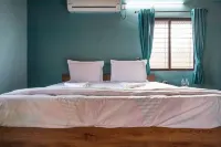 Leo Wooden Resort Hotels in Sanapur