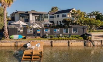 Oceans 88 Whitianga Coastal Suites