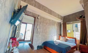 Amy Hostel Hue