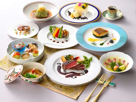 Niigata Toei Hotel Отели рядом с достопримечательностью «Niigata Nippo Media Ship»