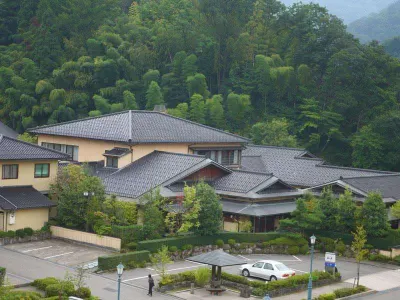 Kanazawa Yuwaku Onsen Yunode Ryokan