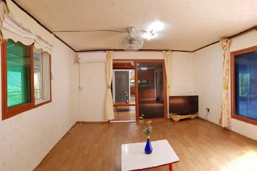 Mungyeong Riverside Healing Pension