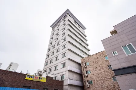 Luxury Hotel