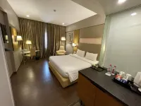 Royal Orchid Central Akota - Vadodara - parcheggio
