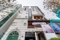 Goyang Karma Hotel