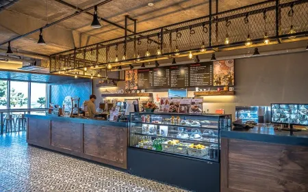 Yangyang Paniato Pension Отели рядом с достопримечательностью «Yangyang Surfyy Beach»