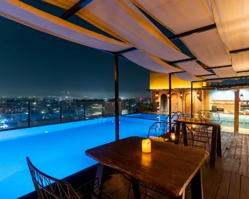 Historia Royal Hotels near Amberi