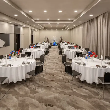 Four Points by Sheraton Lagos Отели рядом с достопримечательностью «Институт Гёте»